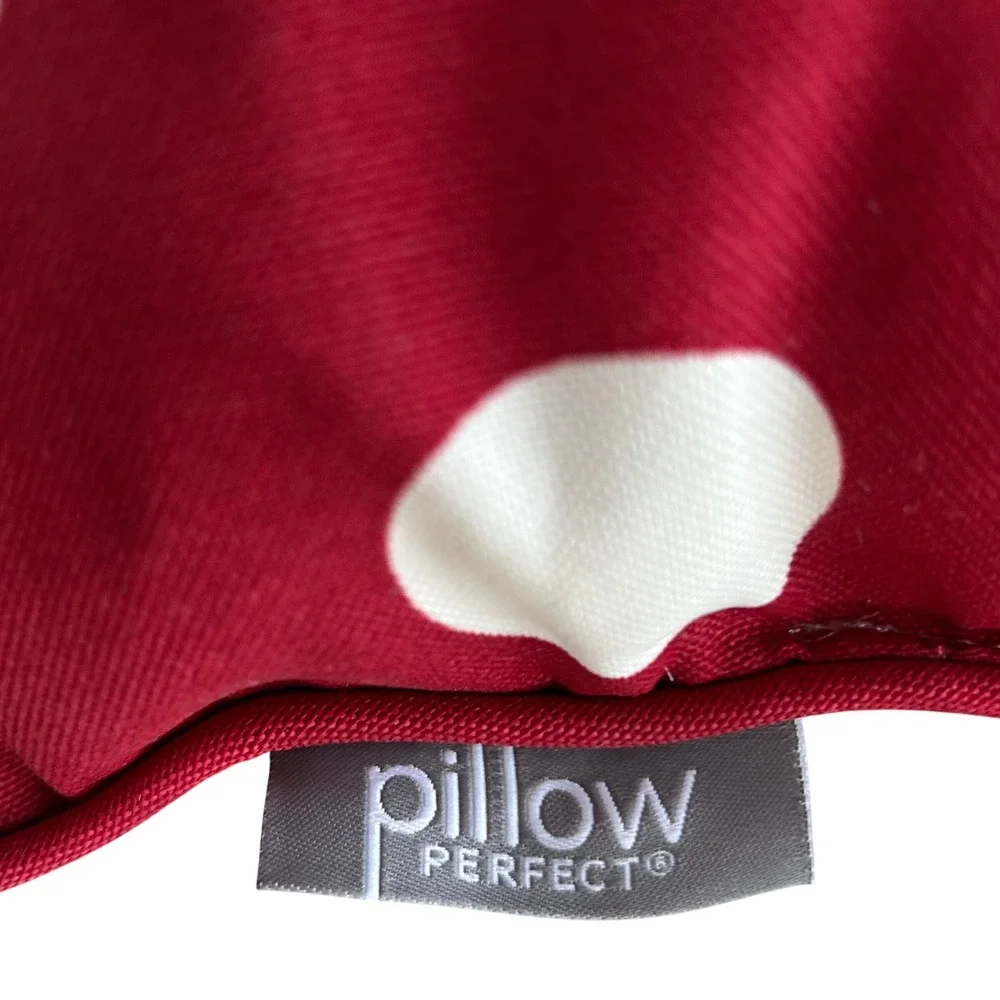 Set of 2 Pillow Perfect Red White Polka Dot Outdoor Throw Pillows 18